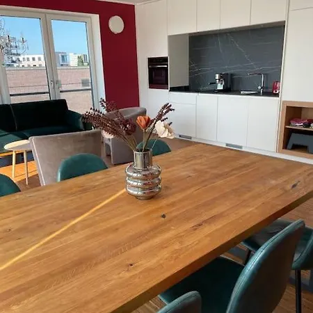 Apartament Penthouse-wohnung Mit Flussblick *