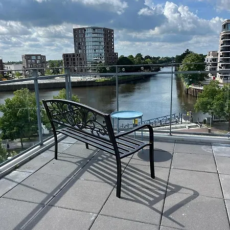 Apartment Penthouse-wohnung Mit Flussblick Oldenburg